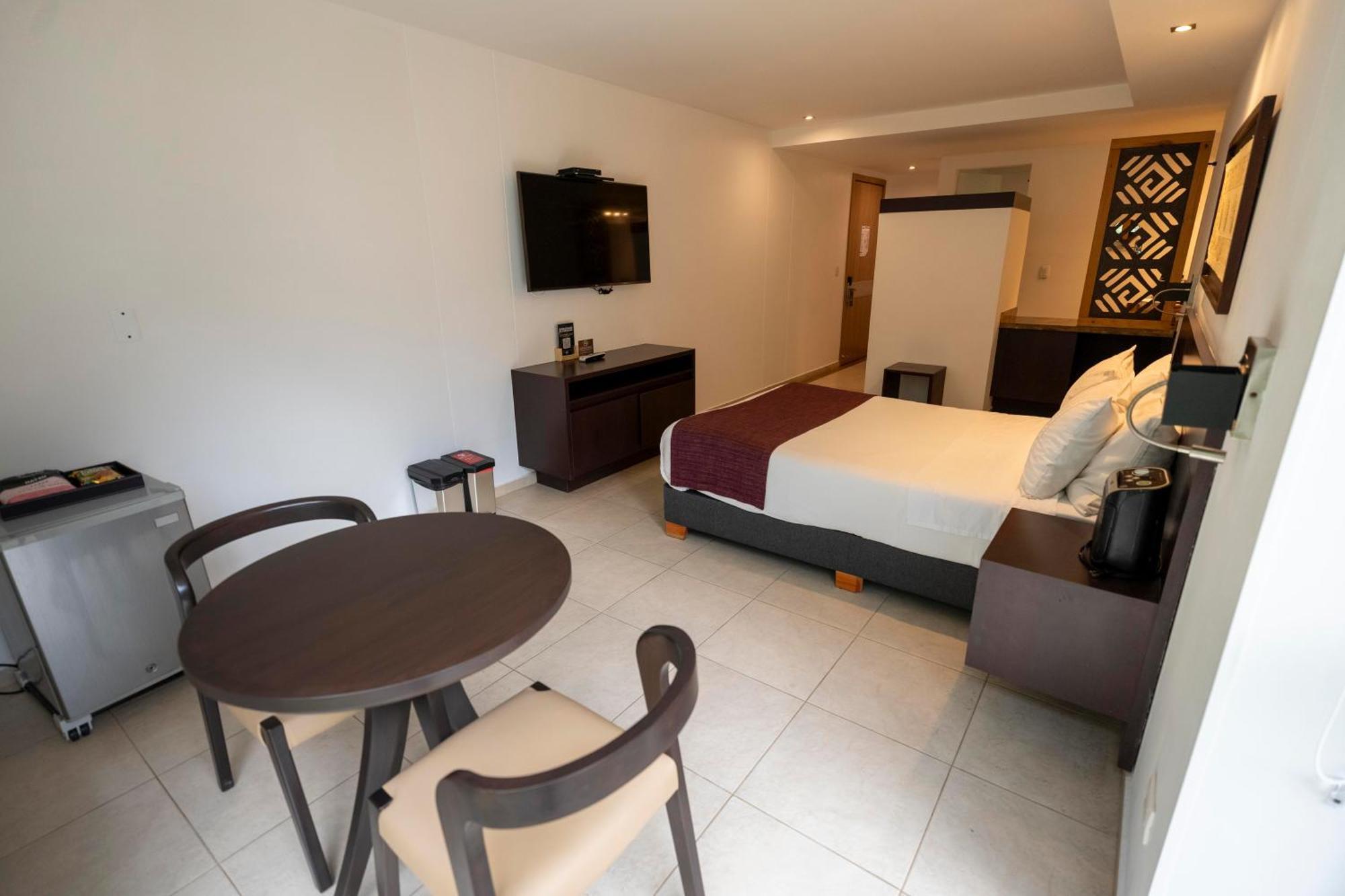 Double Room,1758330352:JPEG